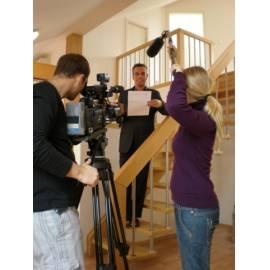 Werden Sie ein TV-Reporter und Moderator von Fernsehreporter (Prag), Region: Prag Bedienungsanleitung